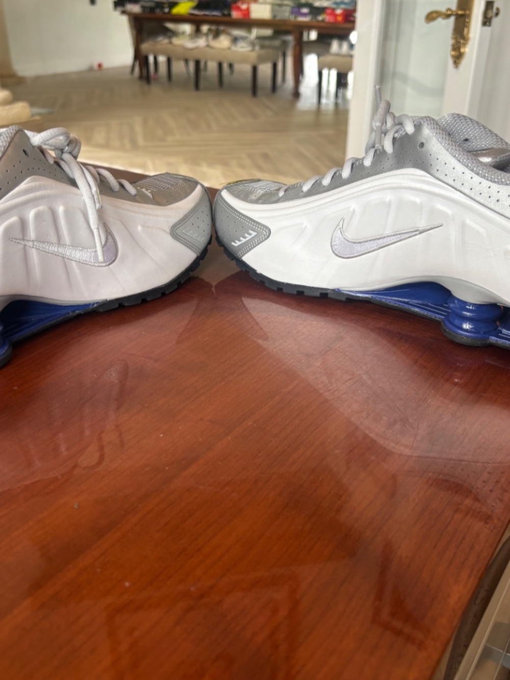 sneaker - Picture 4 of 9